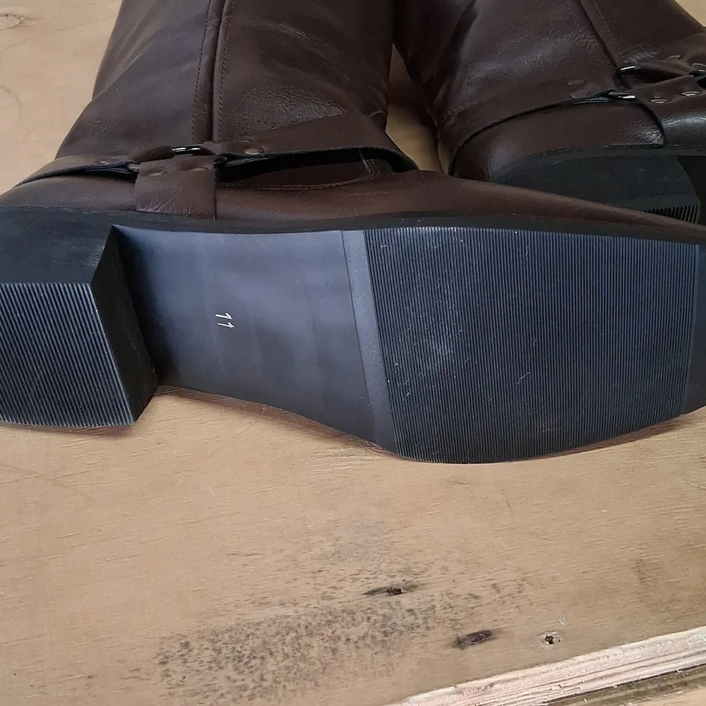 NWT Mens Dark Brown Leather Boots